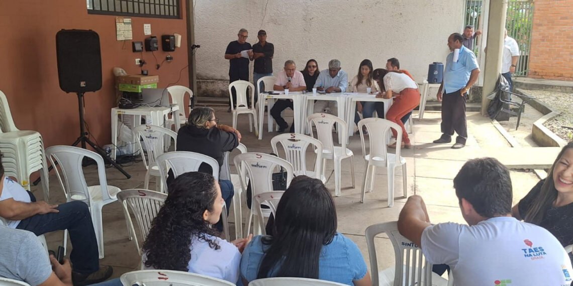 Servidores da UFPI e Professores do IFPI Decidem Encerrar Greve